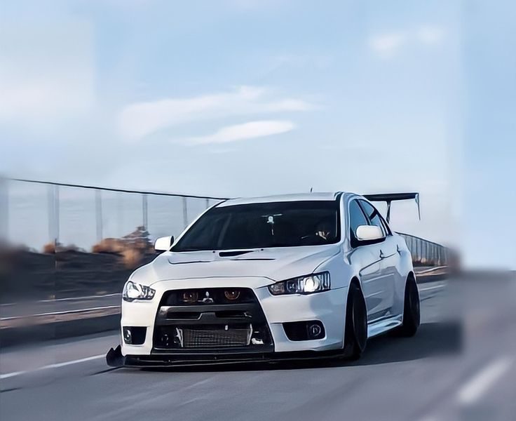 MITSUBISHI EVO X